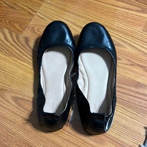 Black ballet flats- barely worn